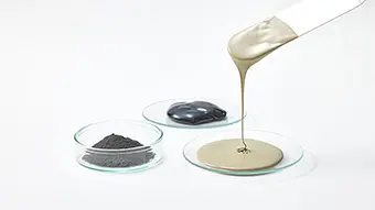 各种厚膜浆料和粉末状产品的图片